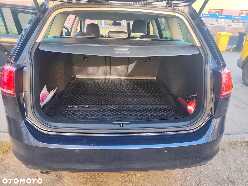 Volkswagen Golf - 11