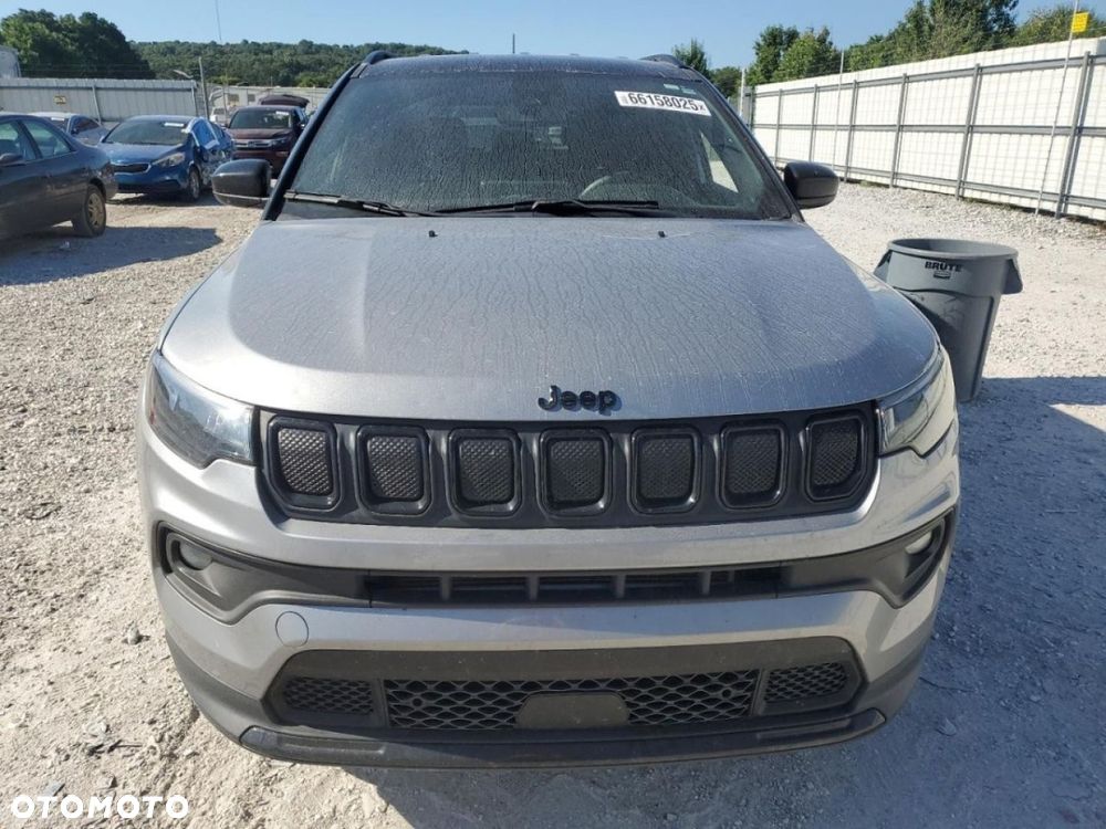 Jeep Compass - 2