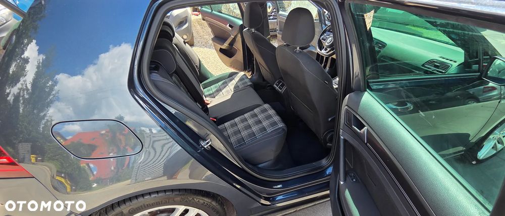 Volkswagen Golf GTD 2.0 TDI SCR DSG - 19