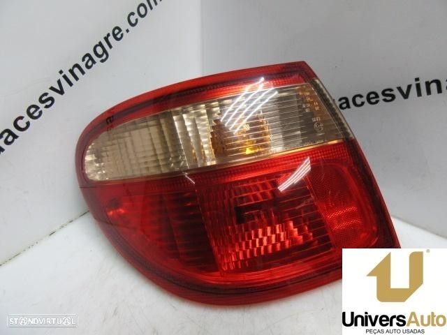 FAROLIM TRASEIRO ESQUERDO NISSAN ALMERA 1.8 G -QG18 - 1