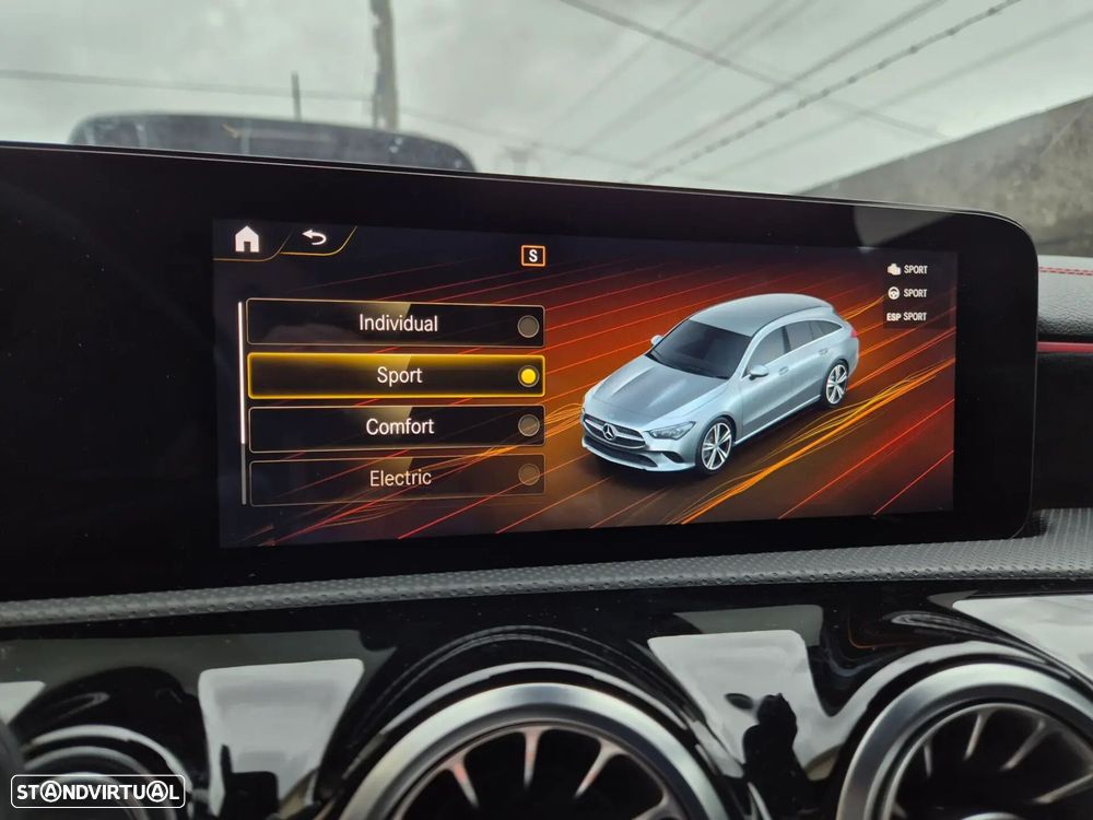 Mercedes-Benz CLA 250 - 30