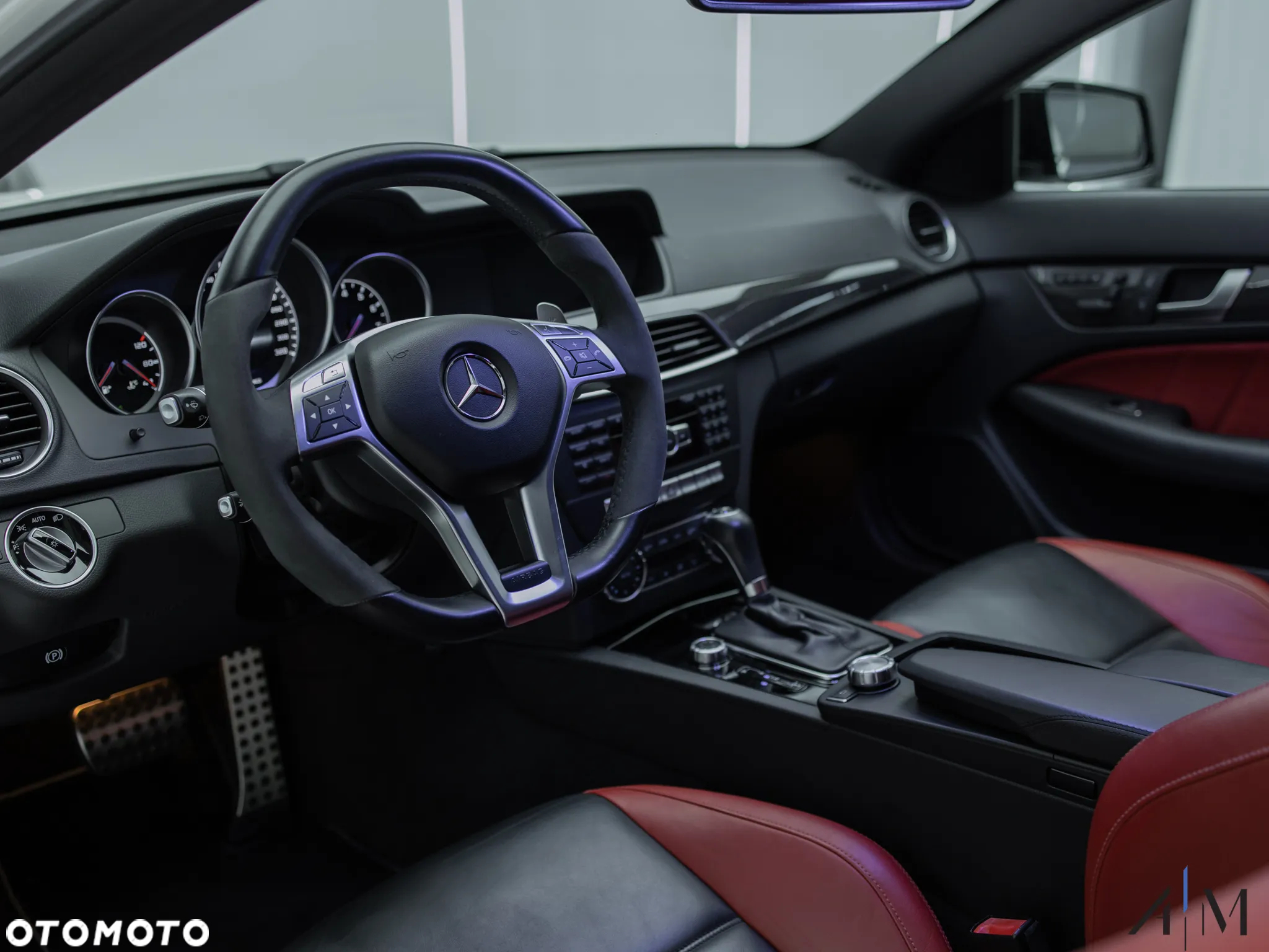 Mercedes-Benz Klasa C 63 AMG Coupe AMG SPEEDSHIFT MCT AMG Performance Package - 10