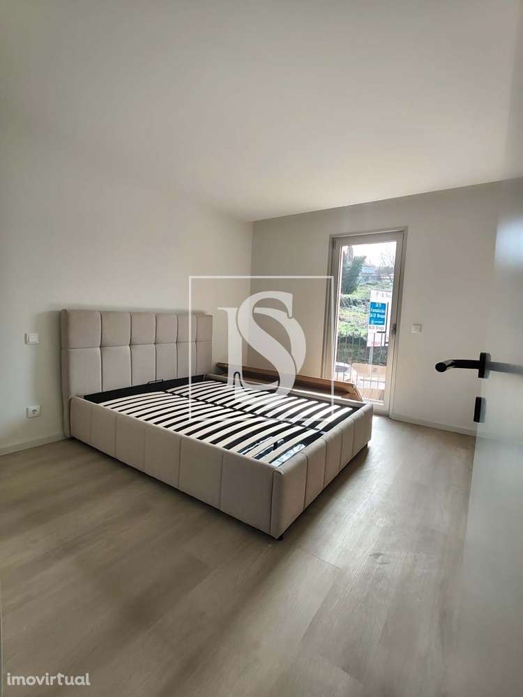 APARTAMENTO EM AZUREM PARA ARRENDAMENTO - Grande imagem: 3/9