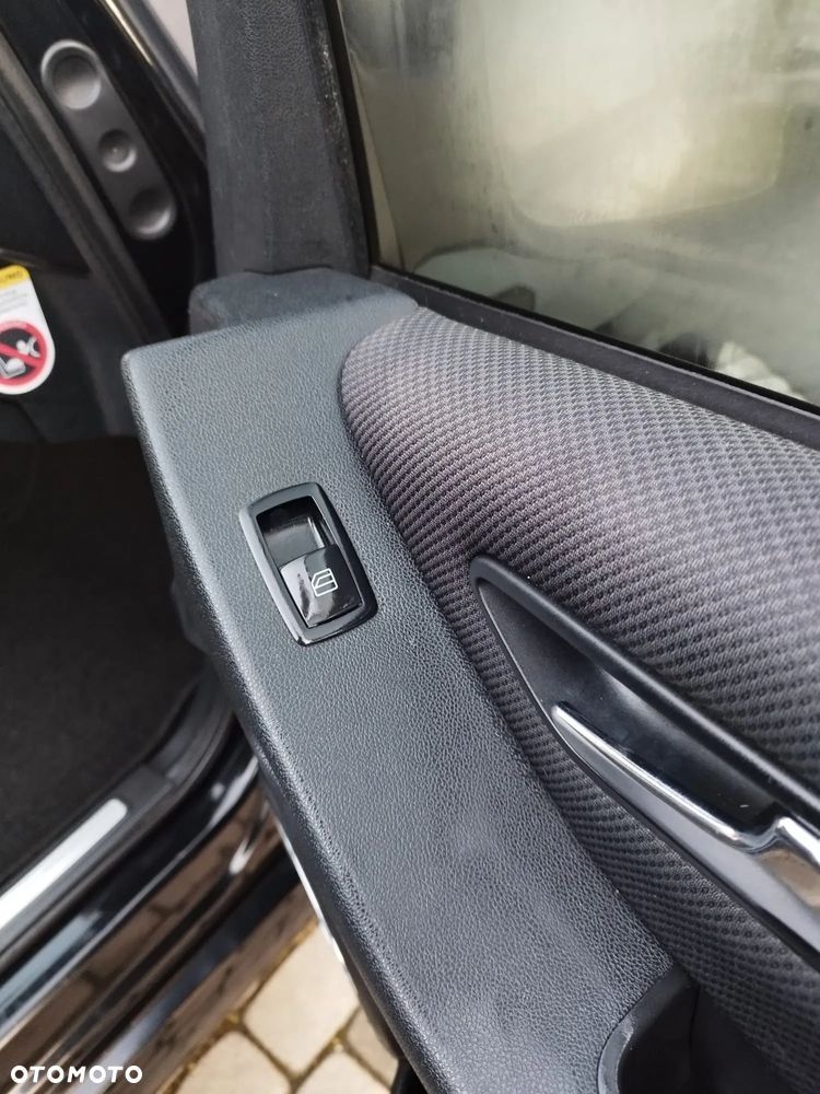 Mercedes-Benz Klasa B 170 Special Edition - 28