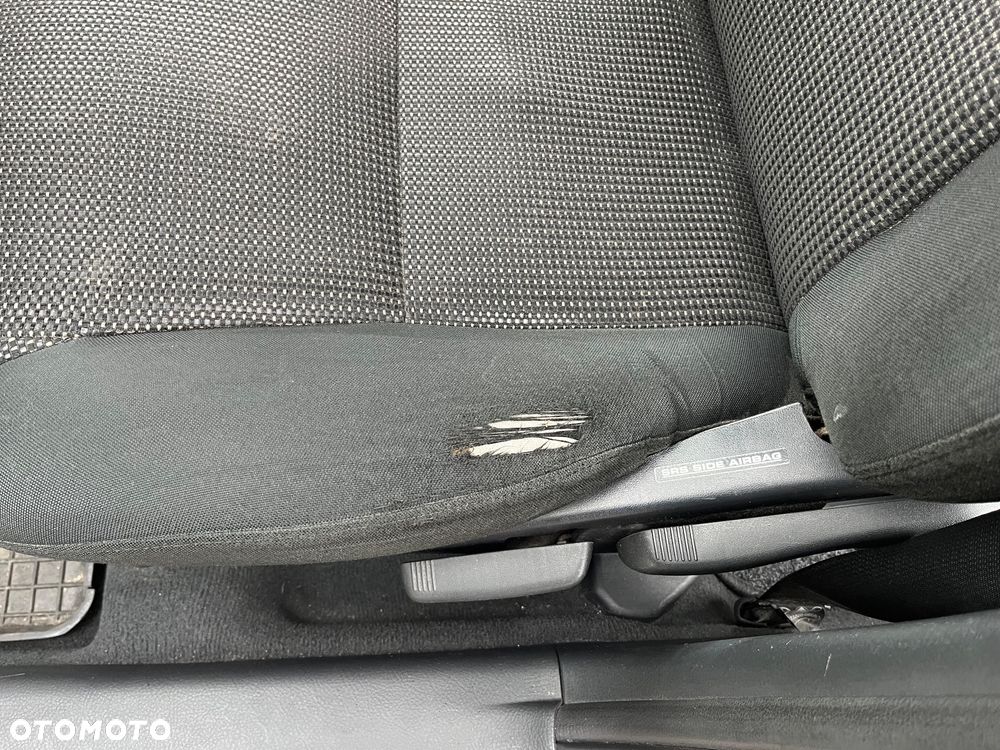 Toyota Avensis 2.2 D-4D Prestige - 18