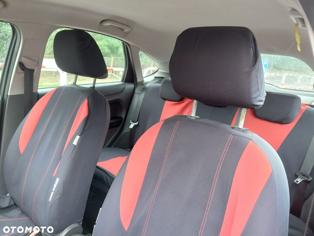 Ford Focus 1.6 TDCi Trend - 11
