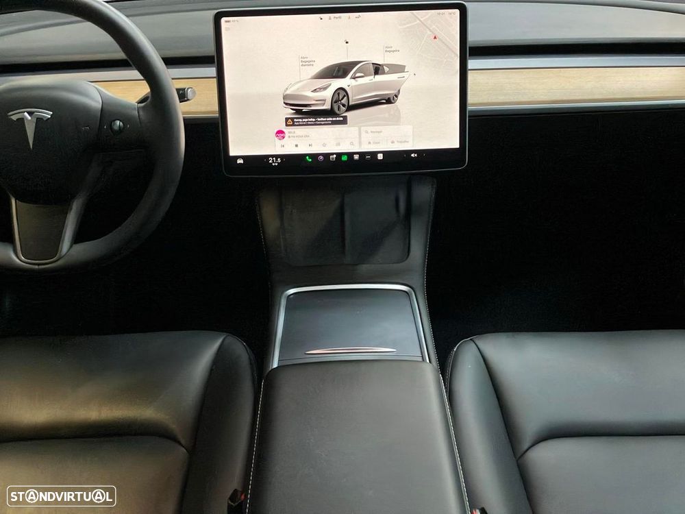 Tesla Model 3 - 10