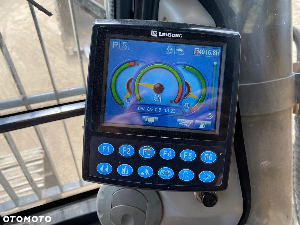 Liu Gong 950E - 10