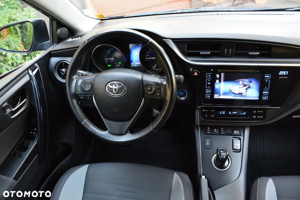 Toyota Auris 1.8 HSD Prestige - 24