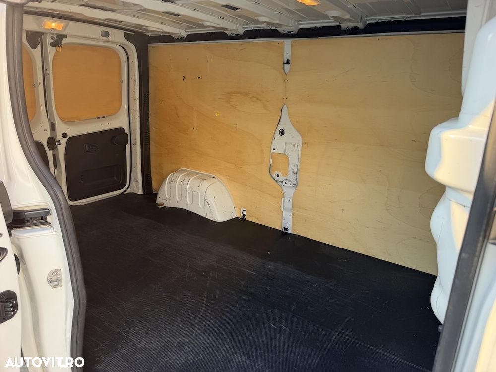 Renault Trafic - 9