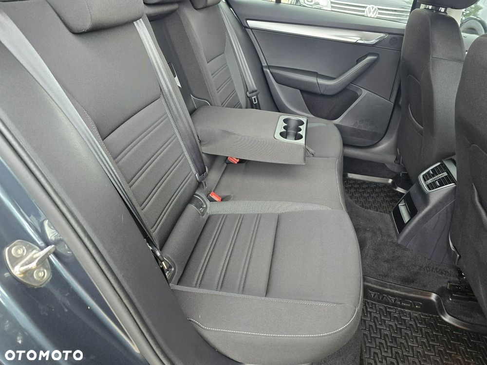Skoda Octavia 1.5 TSI Business - 11