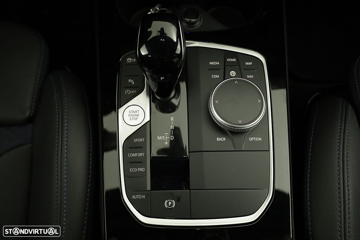 BMW 116 d Pack Desportivo M Auto - 18