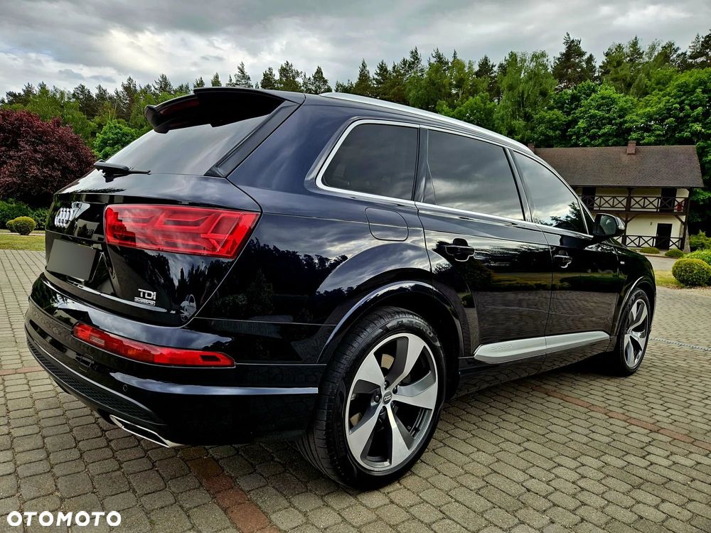 Audi Q7 - 11
