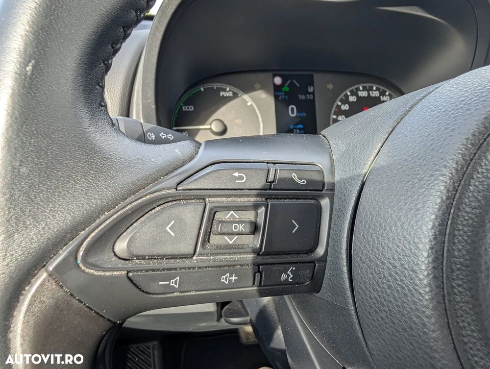 Toyota Yaris - 16