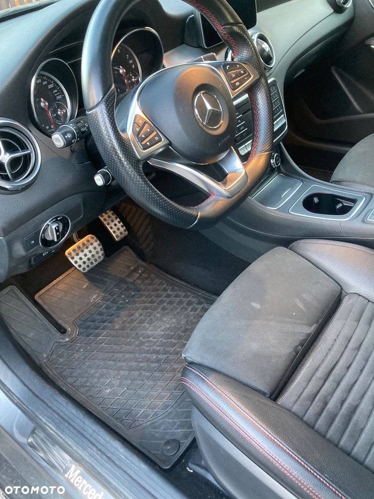 Mercedes-Benz GLA 220 4-Matic - 6