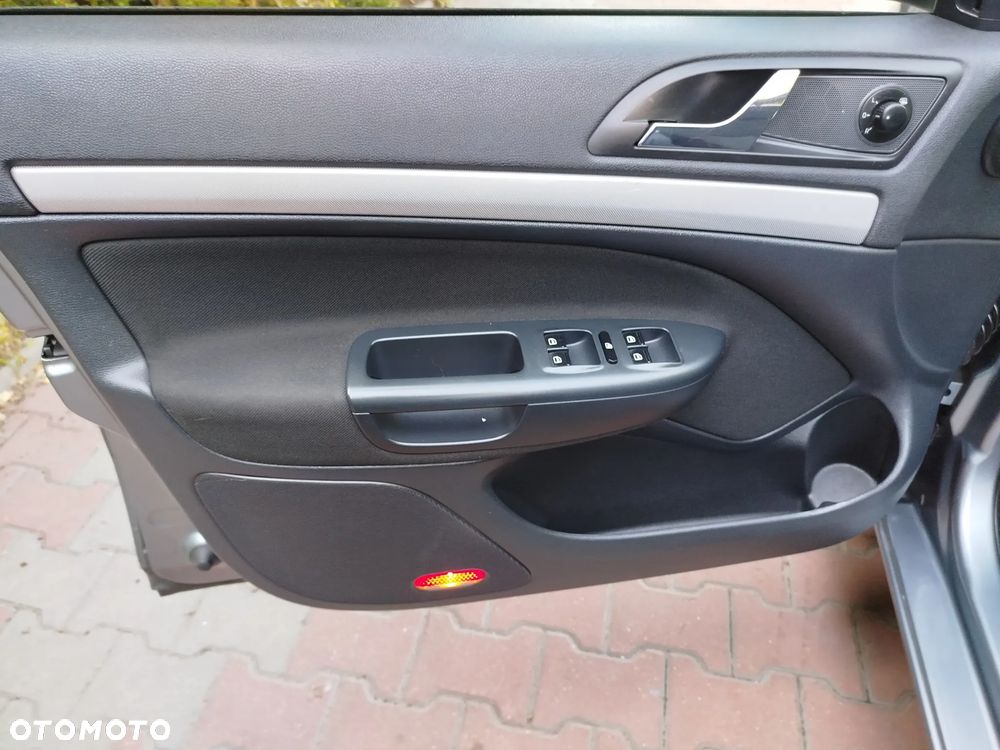 Skoda Octavia 1.6 TDI DPF FAMILY - 16