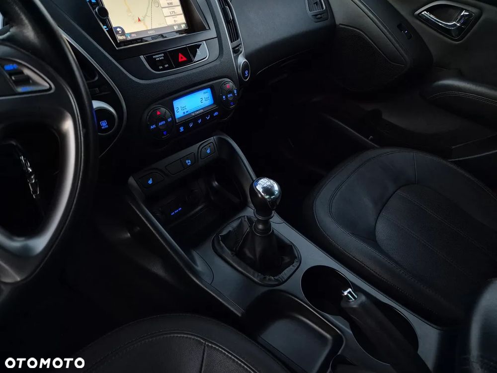 Hyundai ix35 1.7 CRDi 2WD blue Style - 22