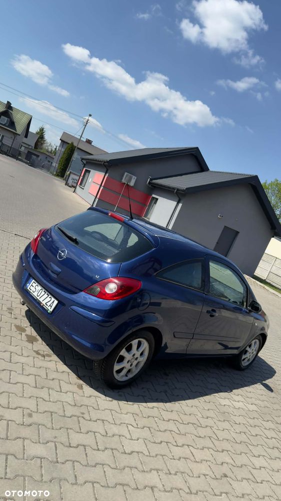 Opel Corsa 1.2 16V Enjoy - 2