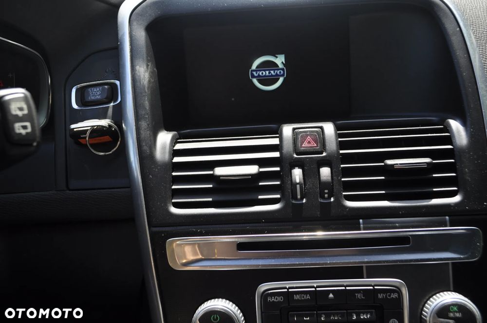 Volvo XC 60 D4 Drive-E R-Design Kinetic - 24