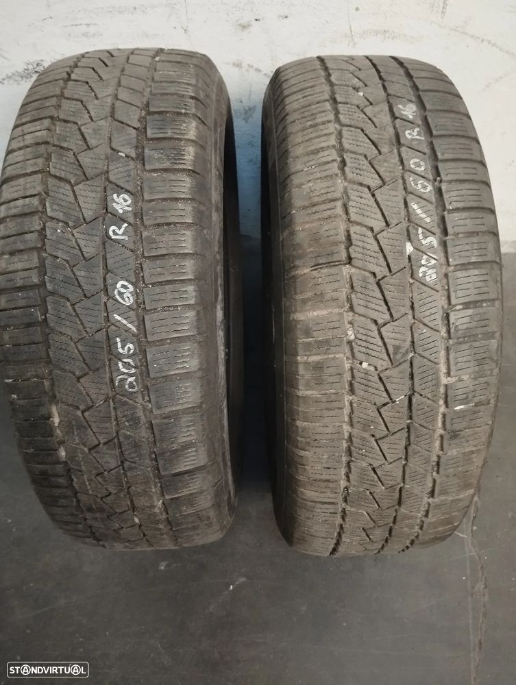 PAR DE PNEUS 205/60R16 - 1