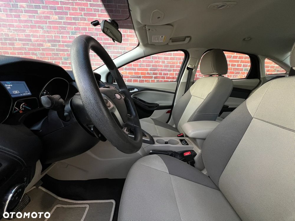 Ford Focus - 12