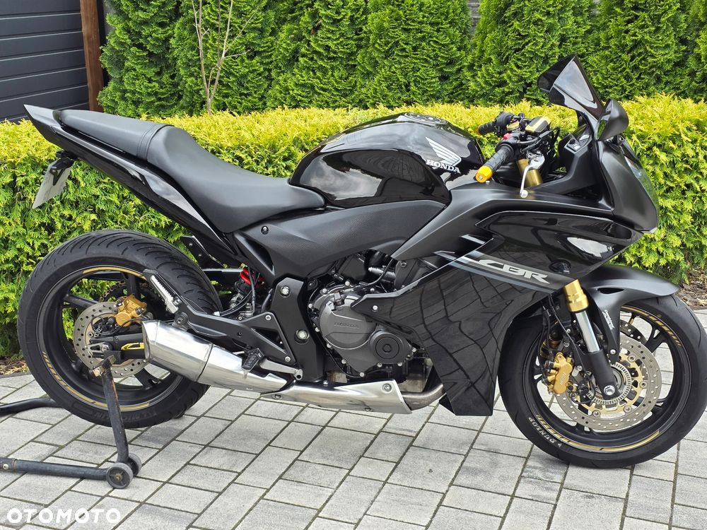 Honda CBR - 4
