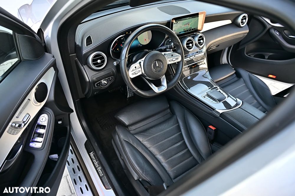 Mercedes-Benz GLC 220 d 4MATIC 9G-TRONIC AMG Line Plus - 29