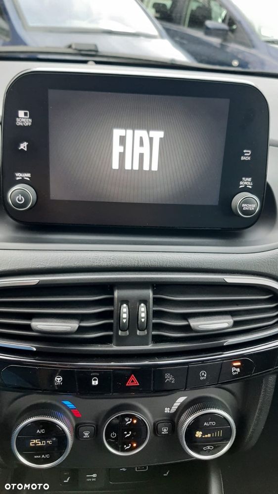 Fiat Tipo 1.0 T3 City Cross - 26