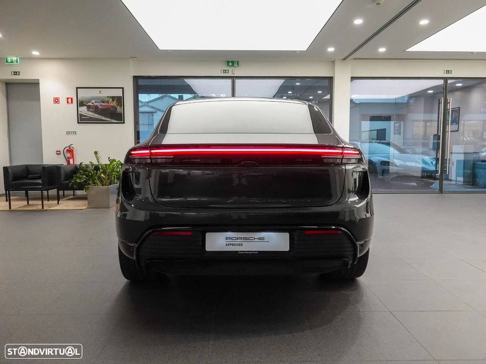 Porsche Macan Electric Turbo - 6