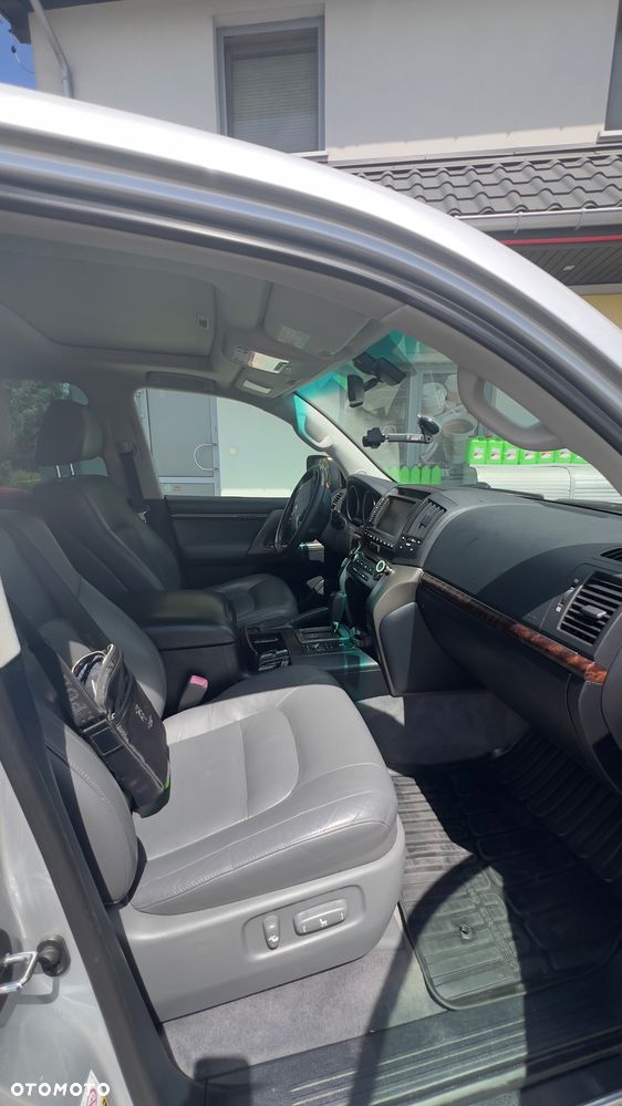 Toyota Land Cruiser LC 4.5 D-4D Prestige - 27