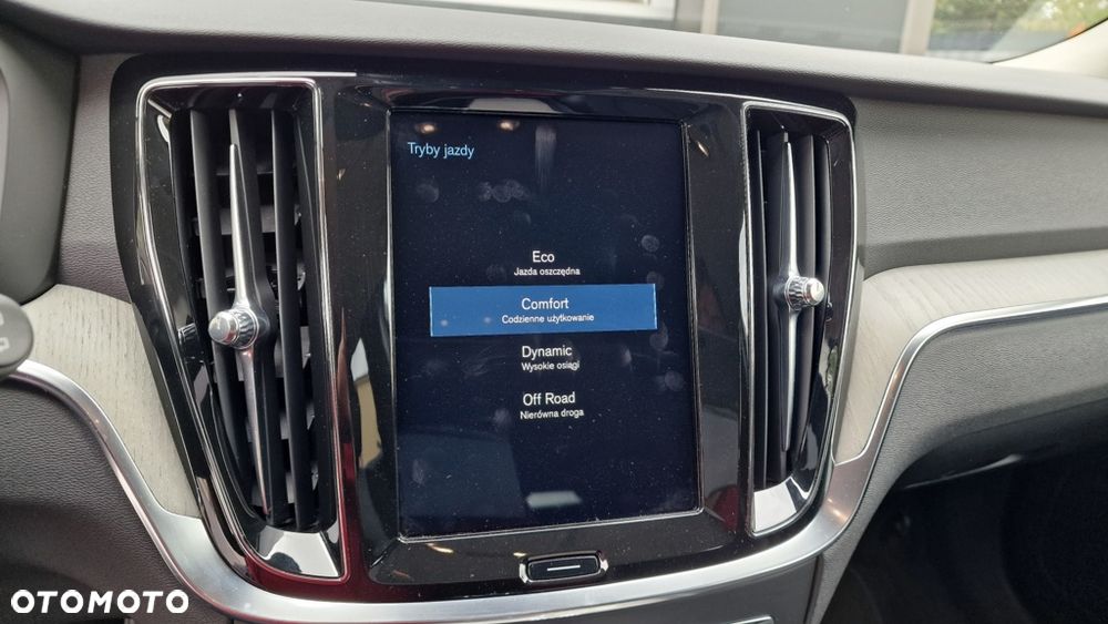 Volvo V60 Cross Country D4 AWD Geartronic - 33