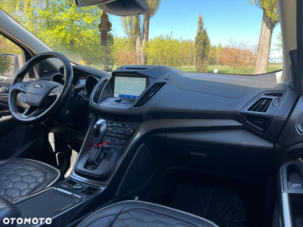 Ford Kuga 2.0 TDCi 4x4 Vignale - 31