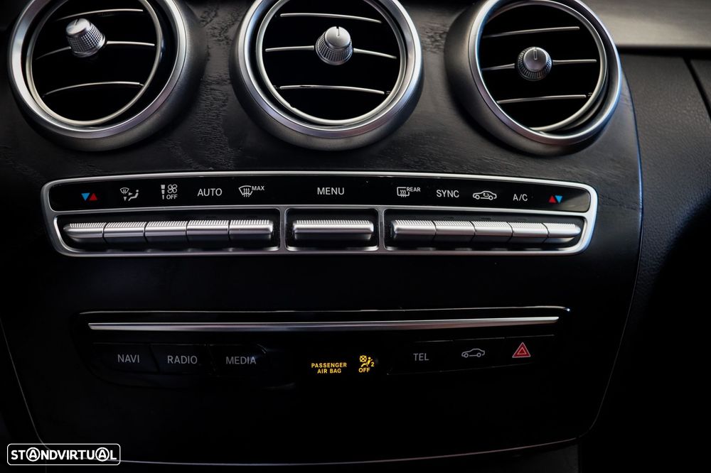 Mercedes-Benz C 180 - 23
