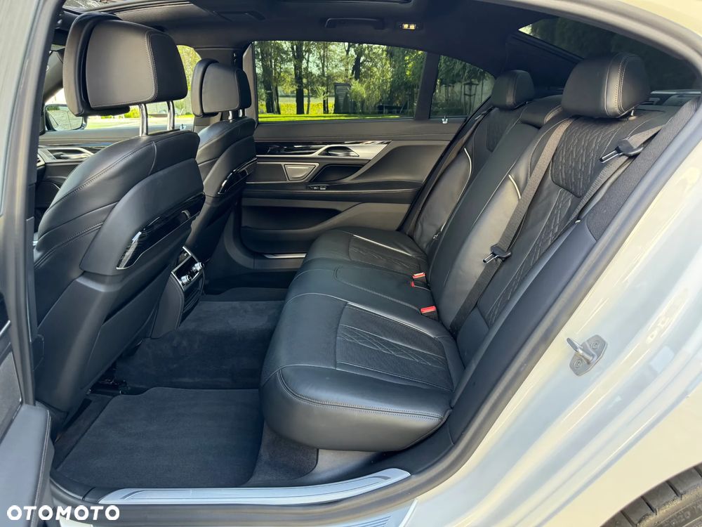 BMW Seria 7 2020