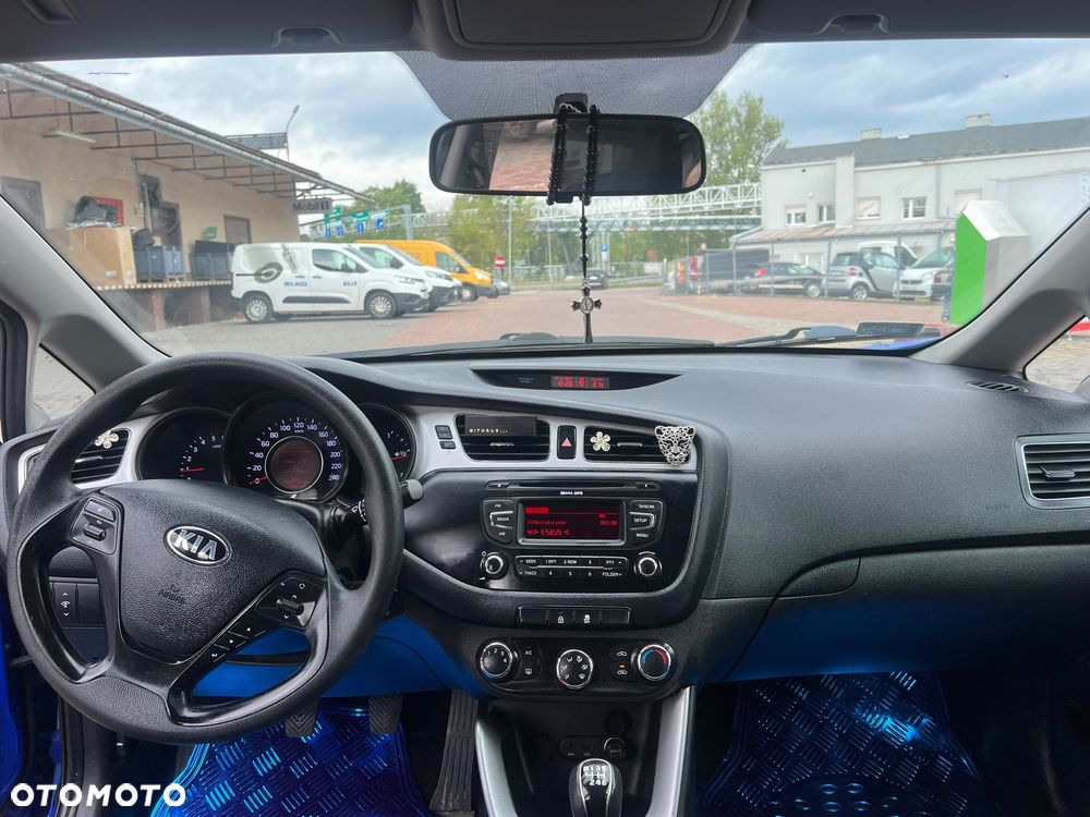 Kia Ceed - 28