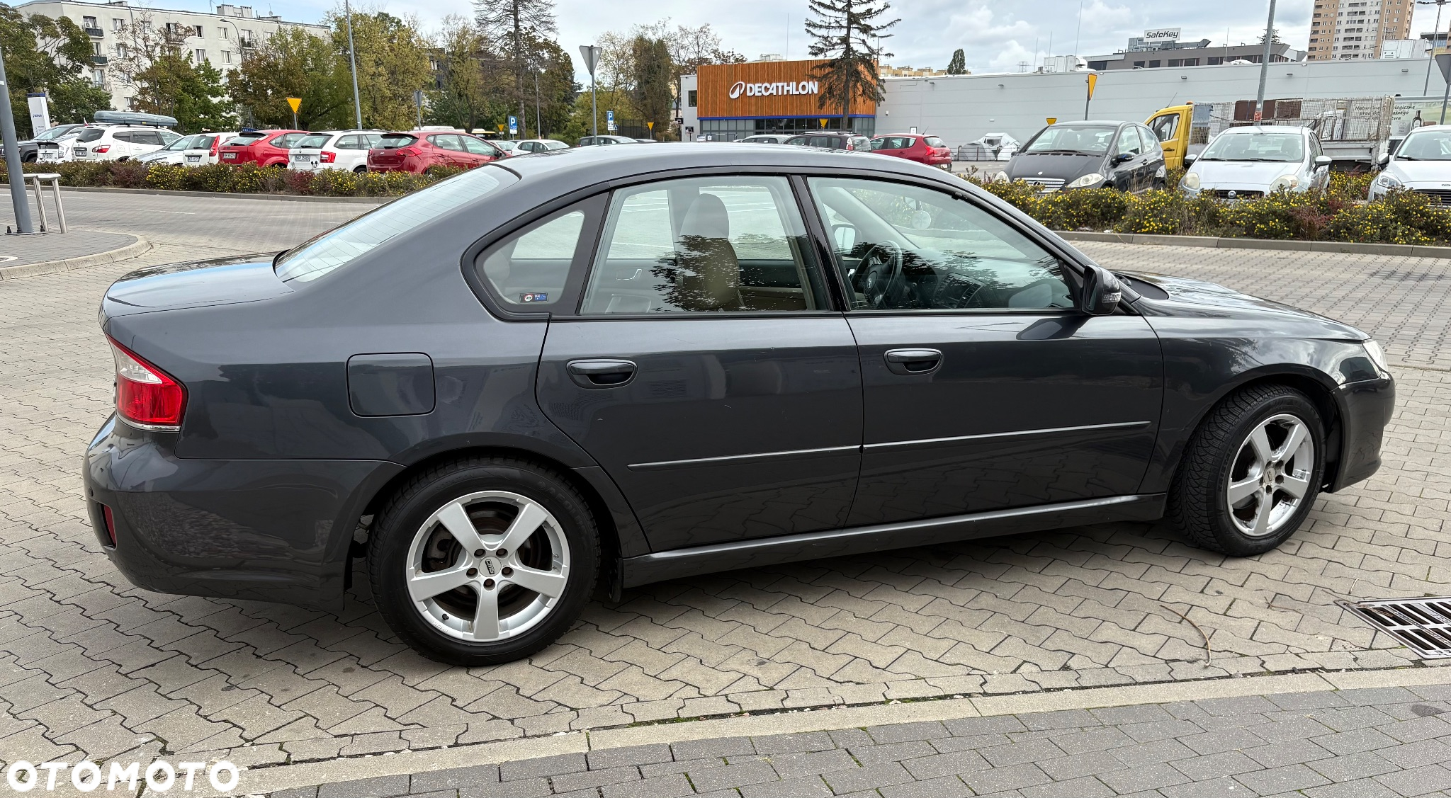 Subaru Legacy - 24