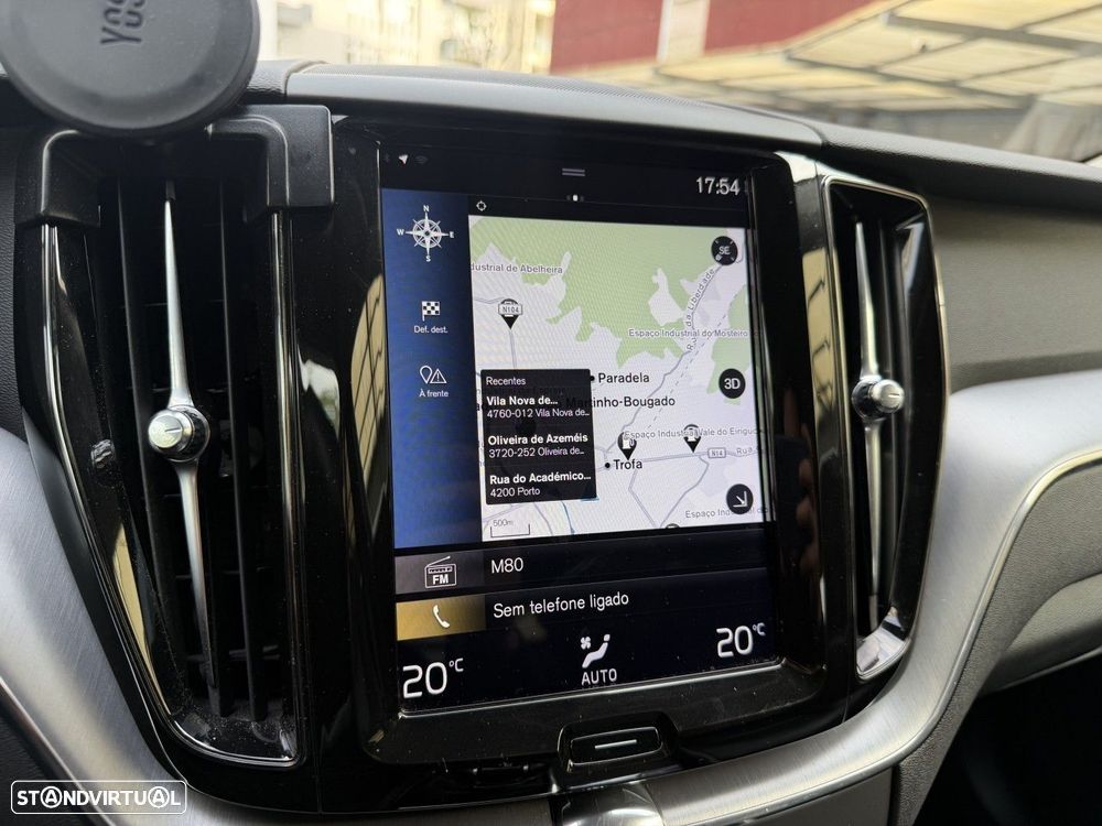 Volvo XC 60 2.0 D4 Momentum Plus Geartronic - 36