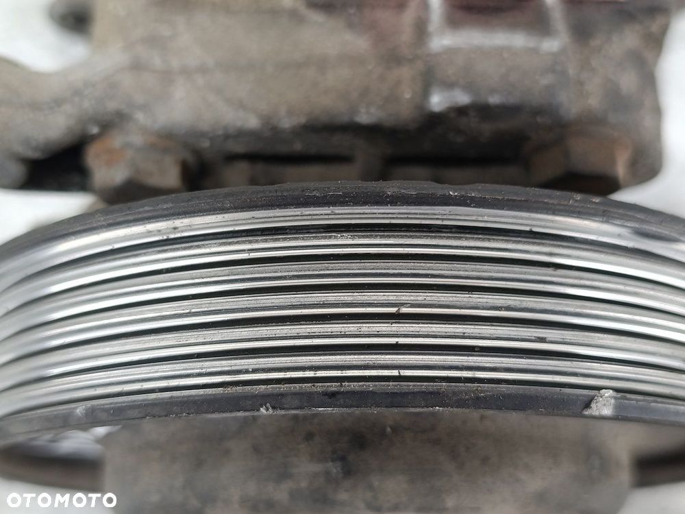 POMPA WSPOMAGANIA BMW 3 E36 1141516 LF65A  LUK 1.6 8V - 5