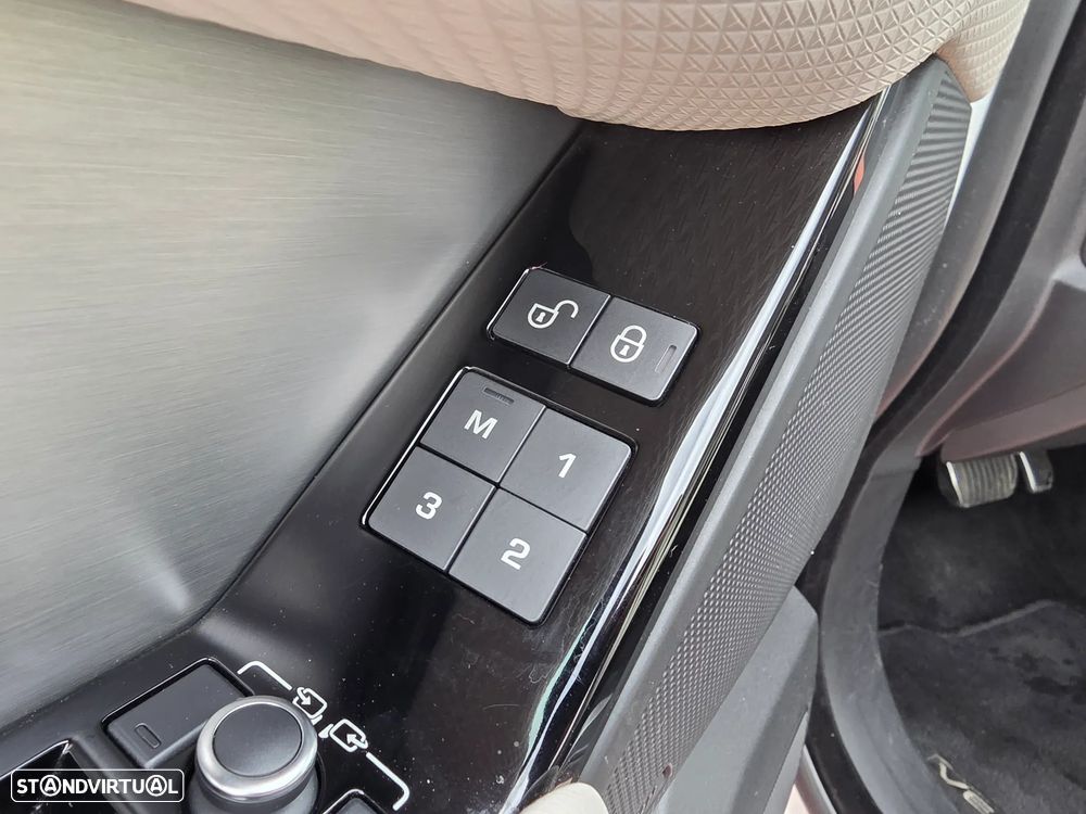 Land Rover Range Rover Velar 2.0 R-Dynamic SE - 33