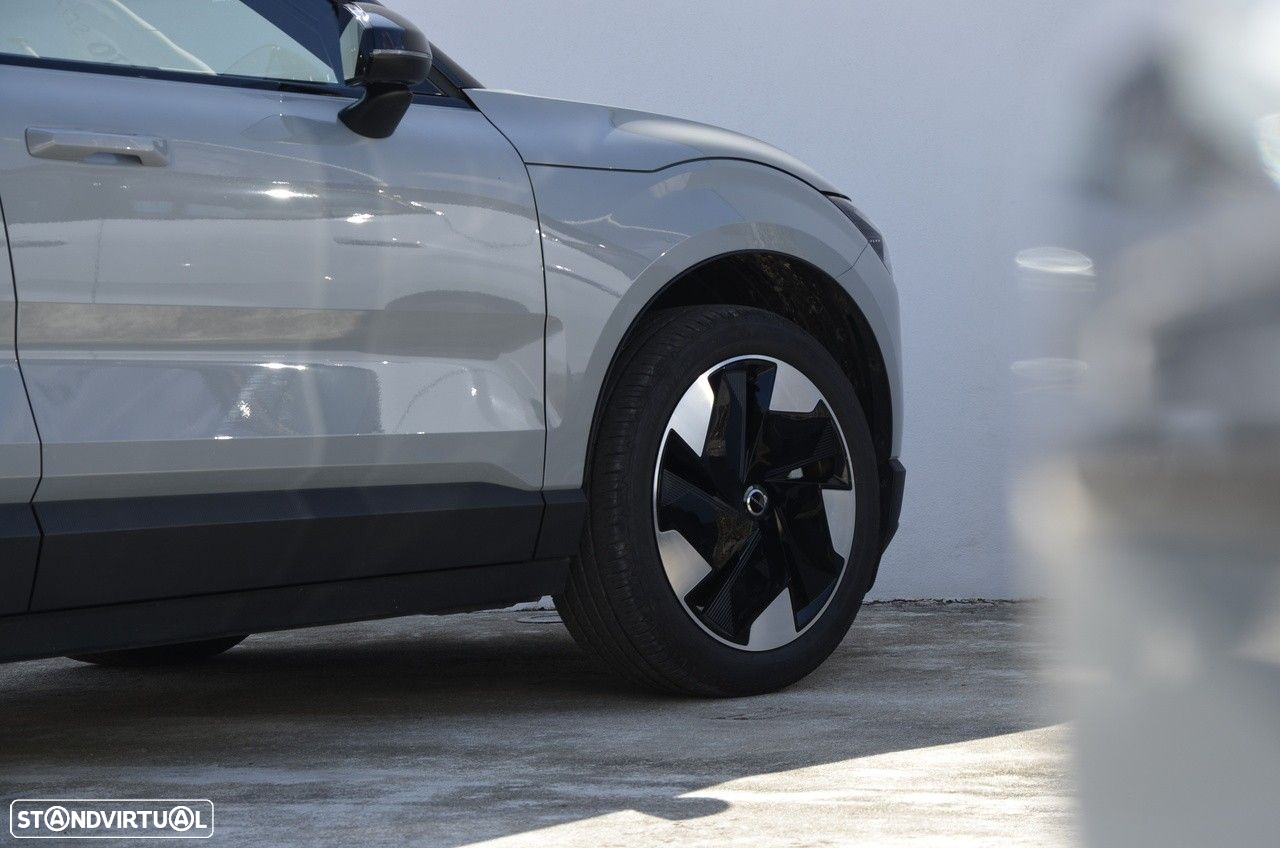 Volvo EX30 69 kWh Single Motor Extended Range Plus - 31
