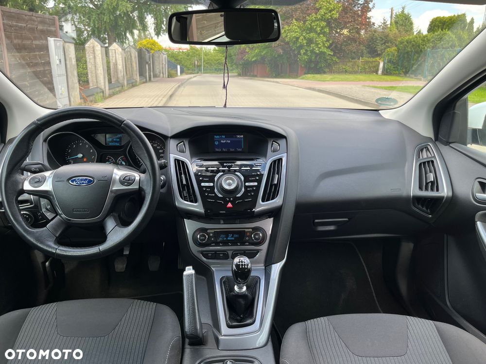 Ford Focus 1.6 EcoBoost Start-Stopp-System Trend - 16