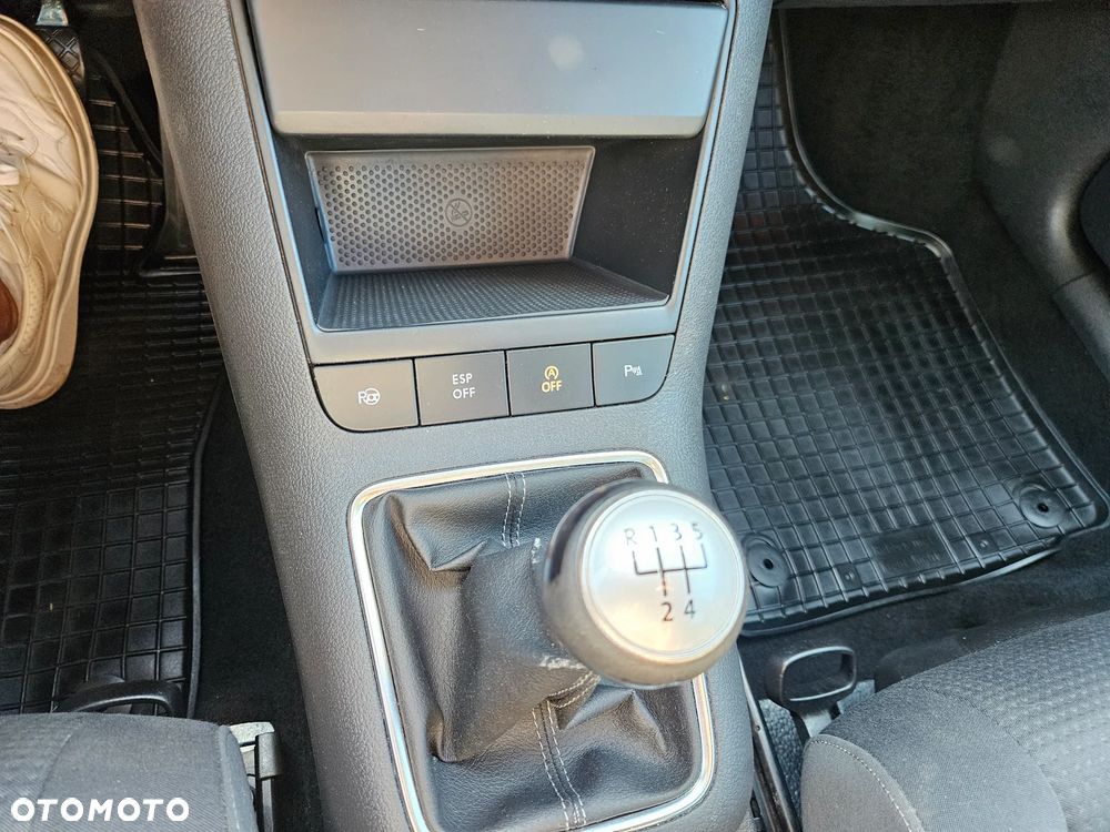 Volkswagen Golf Plus 1.6 TDI BlueMot Comfortline - 14