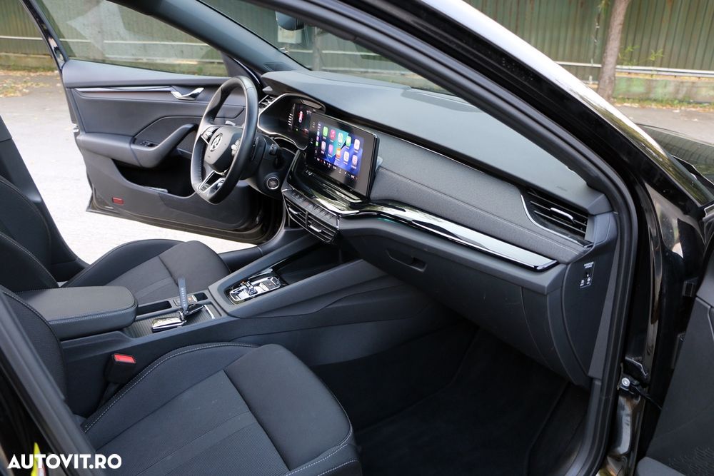 Skoda Octavia 2.0 TDI DSG Sportline - 21