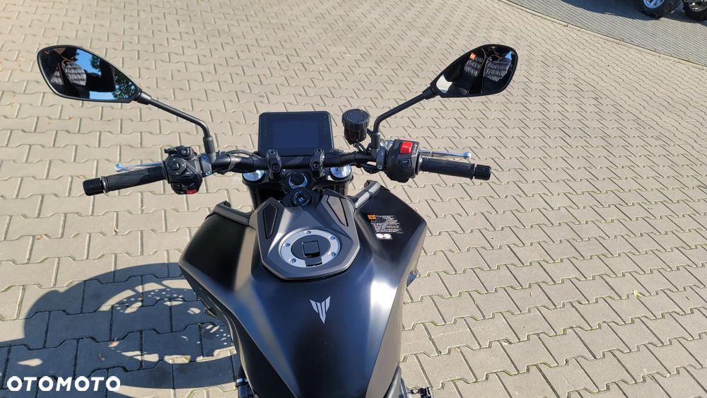 Yamaha MT - 12