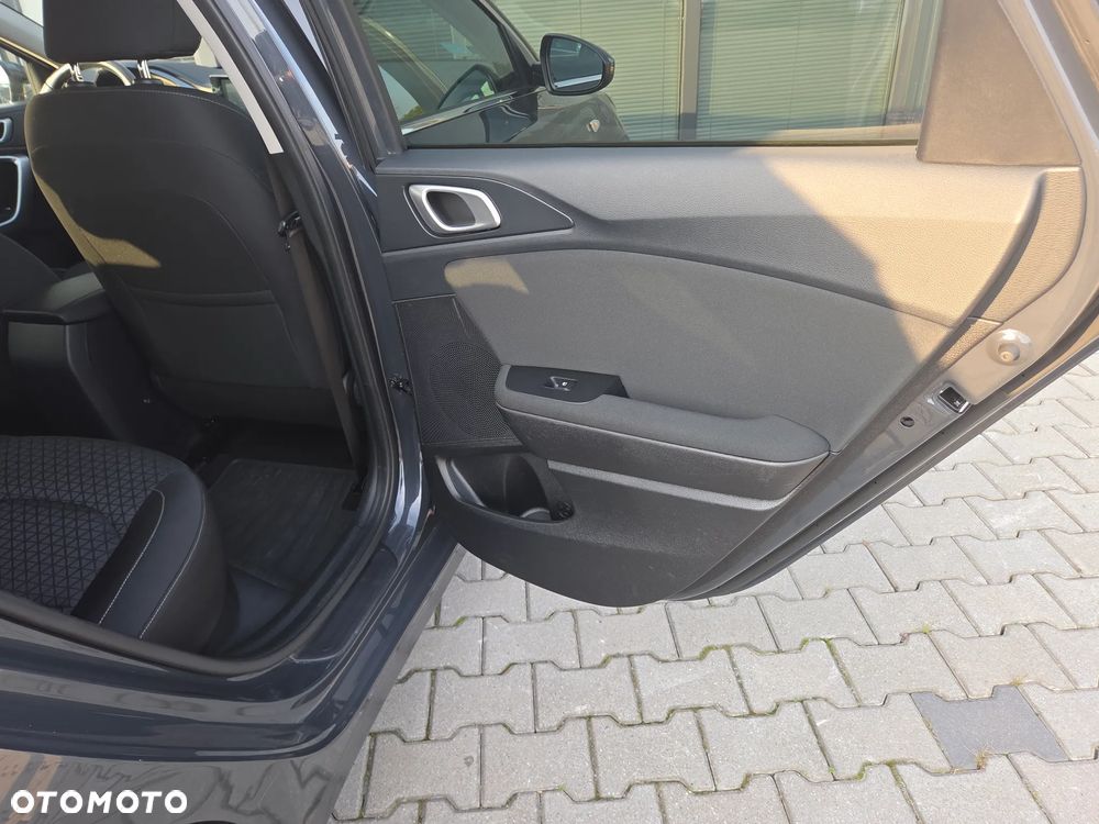 Kia Ceed 1.5 T-GDI L Business Line Plus DCT - 39