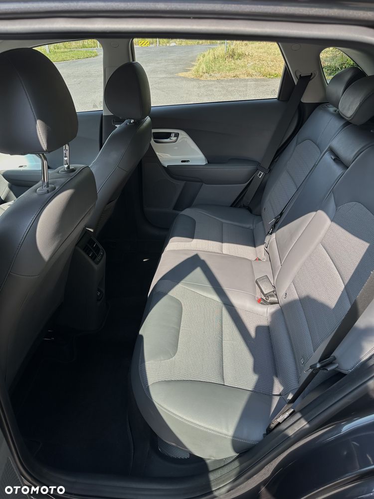 Kia Niro 1.6 GDI Hybrid L - 25
