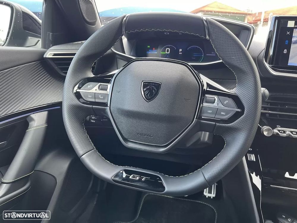 Peugeot e-2008 50 kWh GT - 12