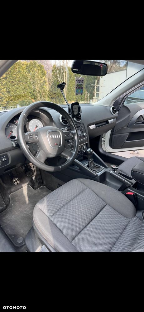 Audi A3 3-drzwiowe 1.6 Ambition - 5