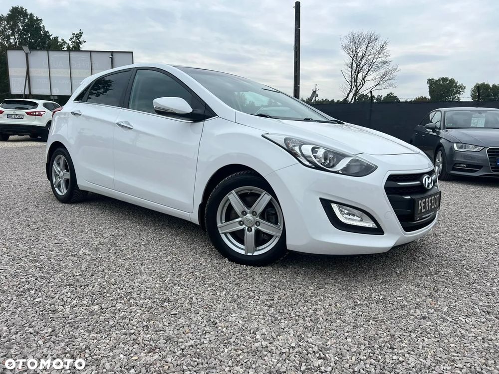 Hyundai i30 1.6 GDI Premium - 13