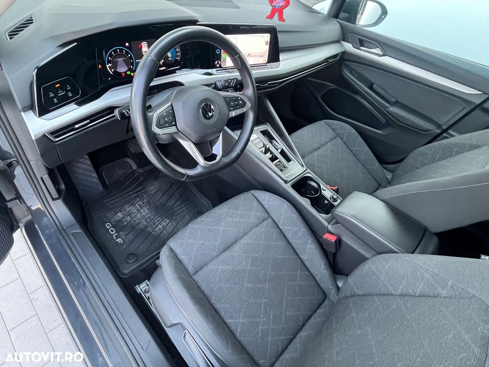 Volkswagen Golf 1.5 eTSI MHEV 130CP DSG Life - 11
